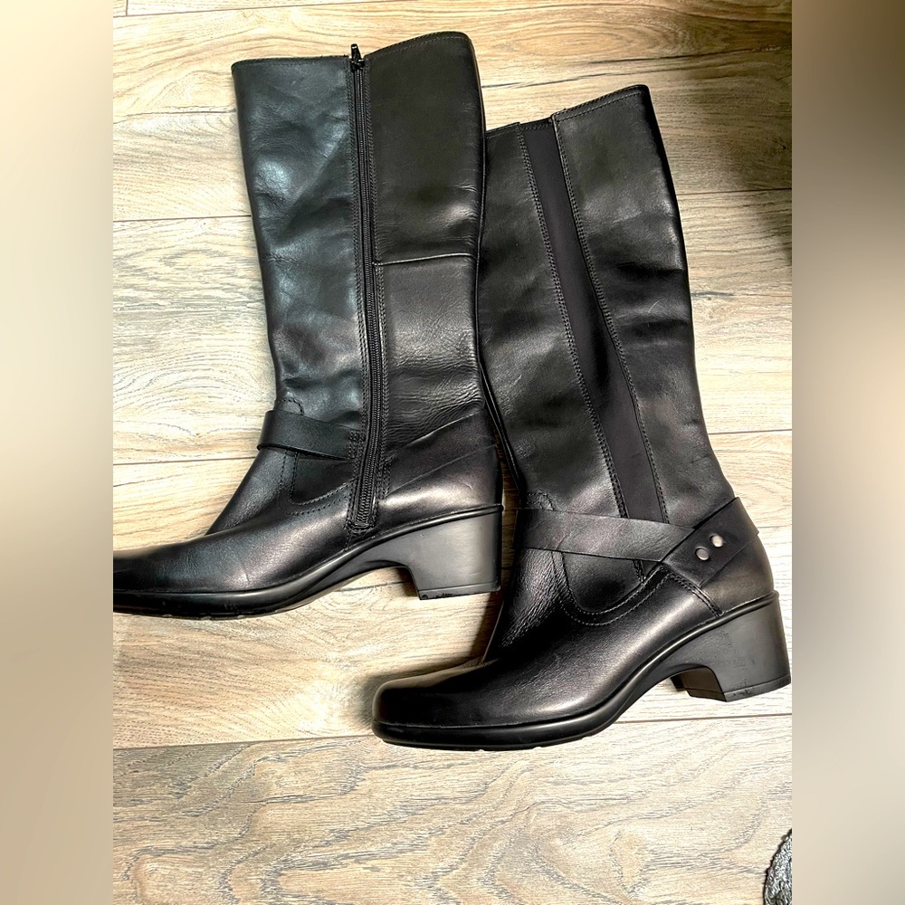 Women's Black Leather Boots